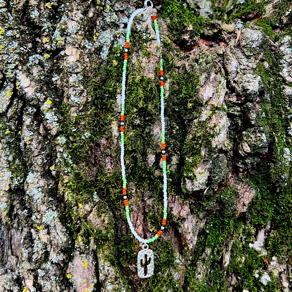 Adjustable western style choker